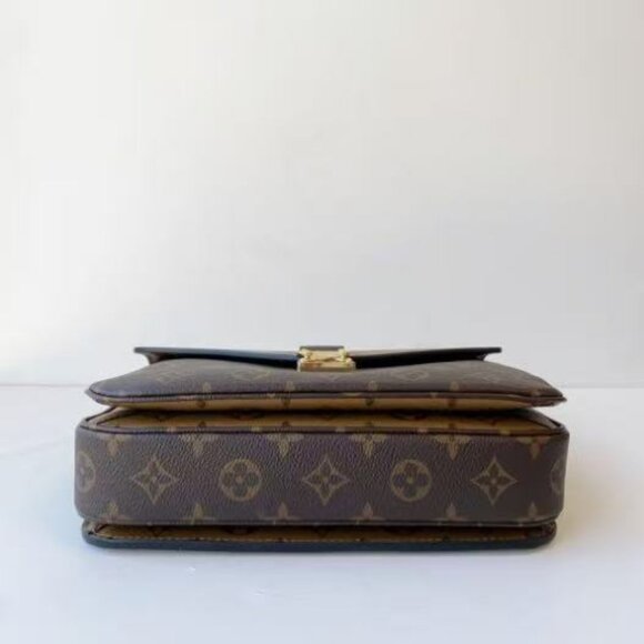 LOUIS VUITTON bag - Picture 3 of 5